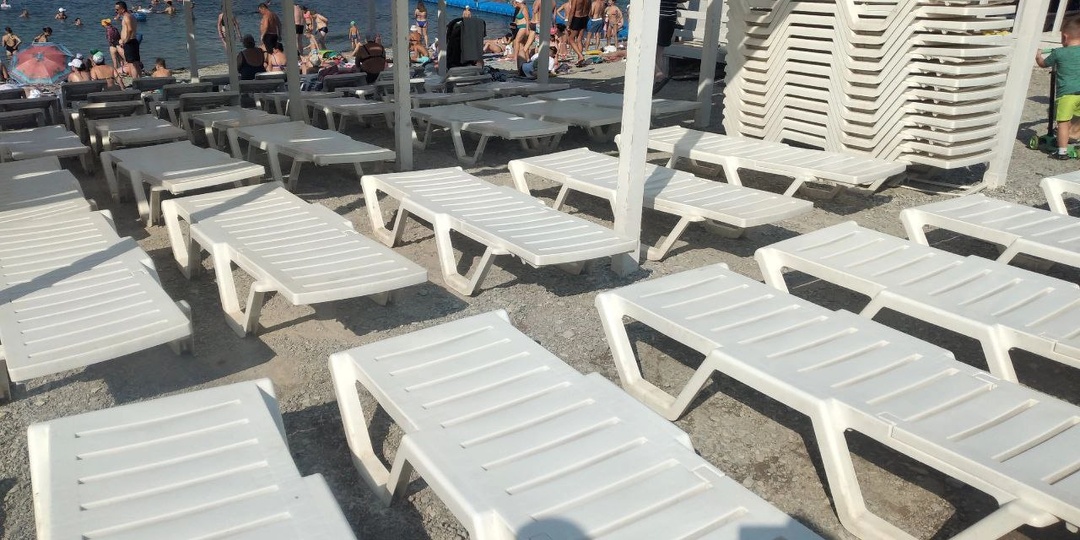 Прошунин: нефтяные пятна в море не угрожают акватории Сочи