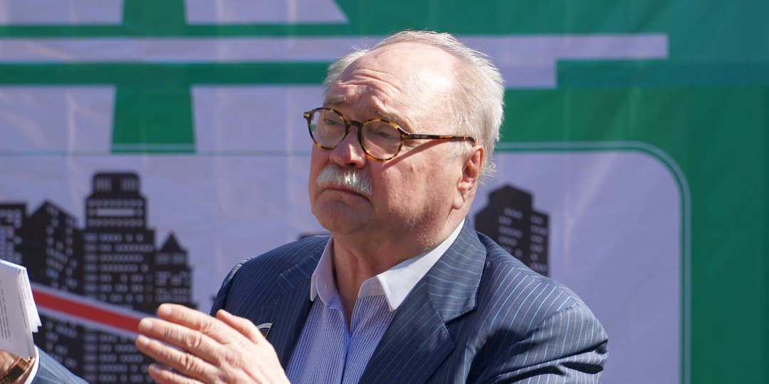 Владимир Бортко: нас обменяли на витрины с колбасой, а про карманы забыли спросить. Почему режиссёр защищает советское прошлое