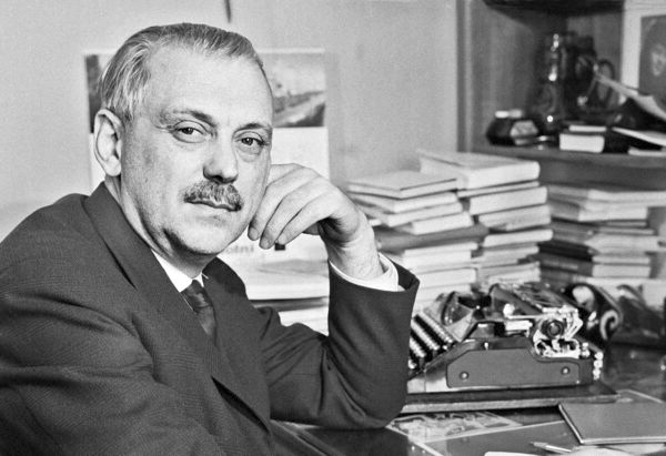 Михалков в 1974-м: "Запад использует Солженицына как инструмент пропаганды". История доказала его правоту