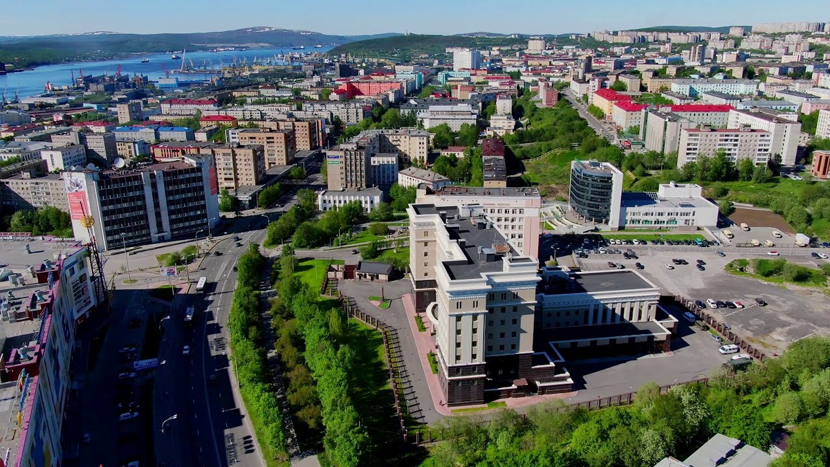 Мурманск с высоты. Крупнейший город мира за полярным кругом — 280 тысяч человек на краю Арктики