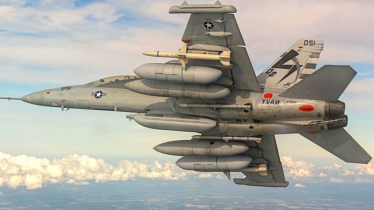 F-18G Growler в конфигурации «охотник-убийца»
