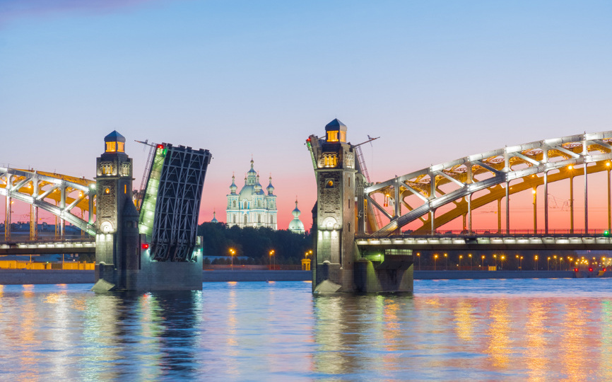 Водные прогулки по Петербургу. Главные маршруты для туристов