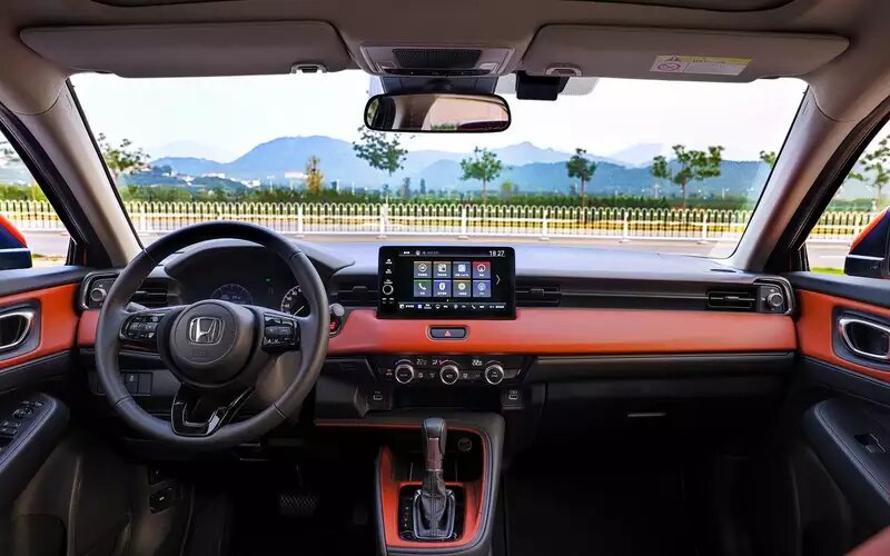 Интерьер Honda XR-V📷
