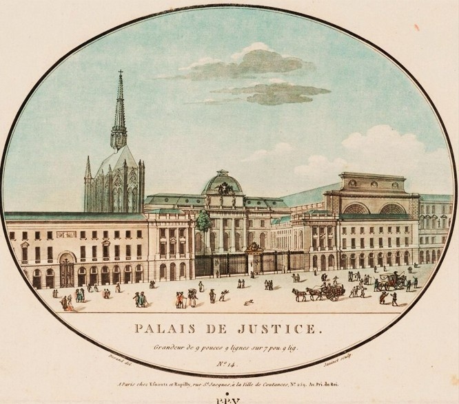 Рис. 1. Решетка (в центре) Майского двора (фр. Cour du Mai), за которым – Дворец Правосудия (фр. Palais de Justice), резиденция Парижского парламента, апелляционного королевского суда Парижского региона. Гравюра Жана Франсуа Жане (фр. Jean-François Janinet) по рисунку Жана Николя Луи Дюрана (фр. Jean-Nicolas-Louis Durand), около 1787 года. 