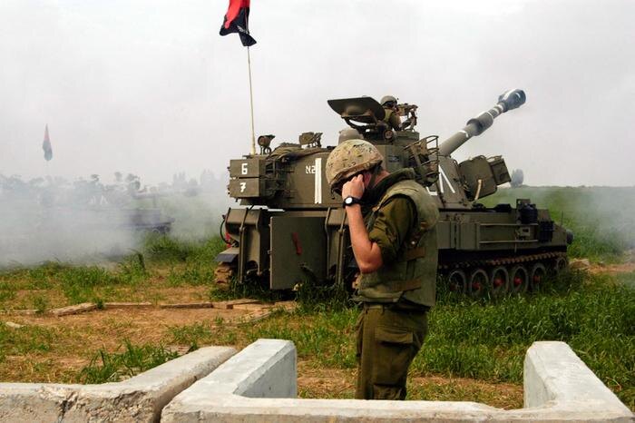 Обложка © Shutterstock / FOTODOM / ChameleonsEye