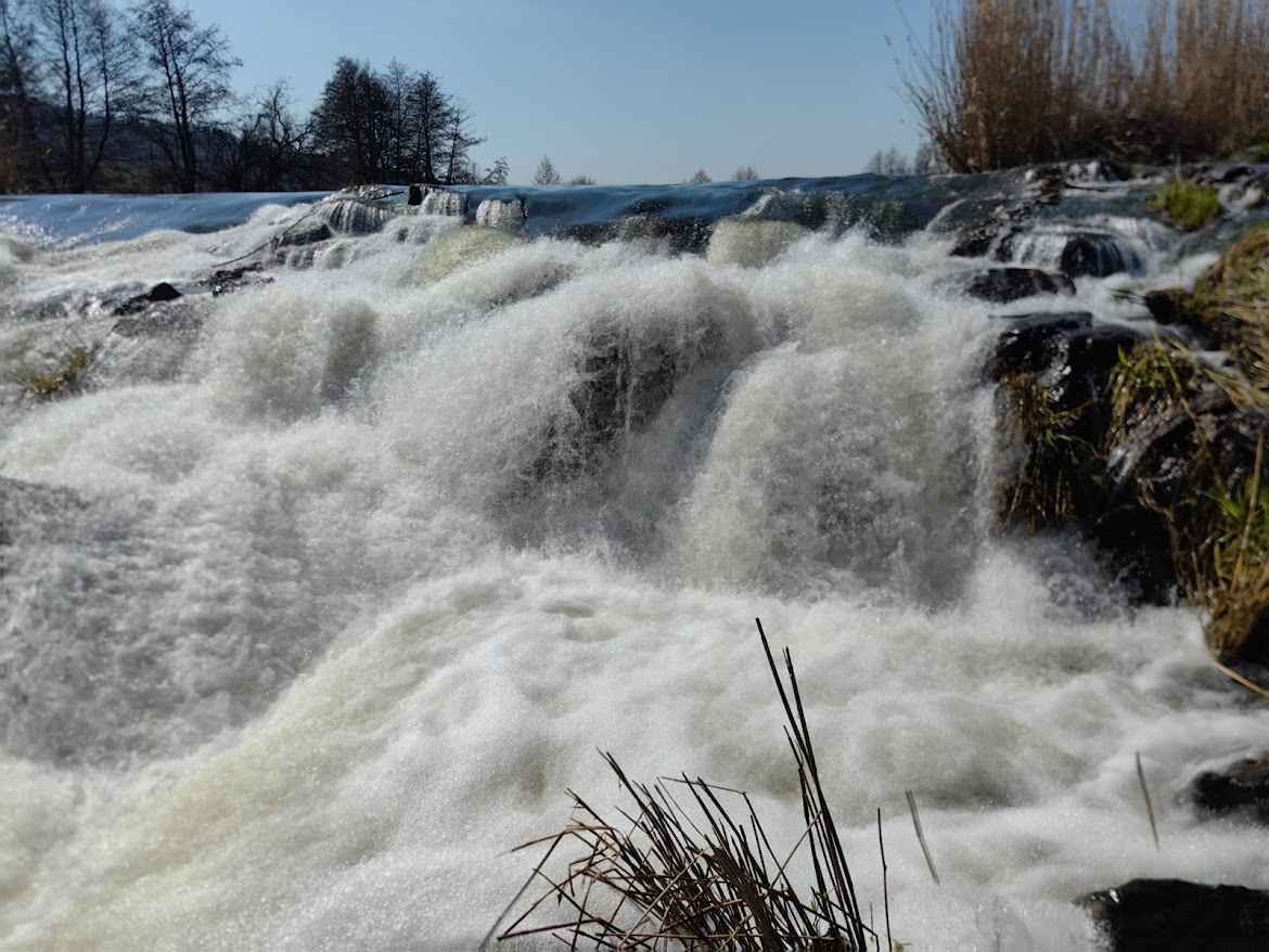Водопад Чардымские камни