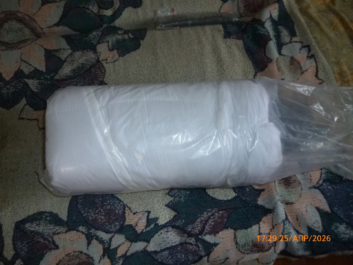 Фото автора. Вскрыла коробку.