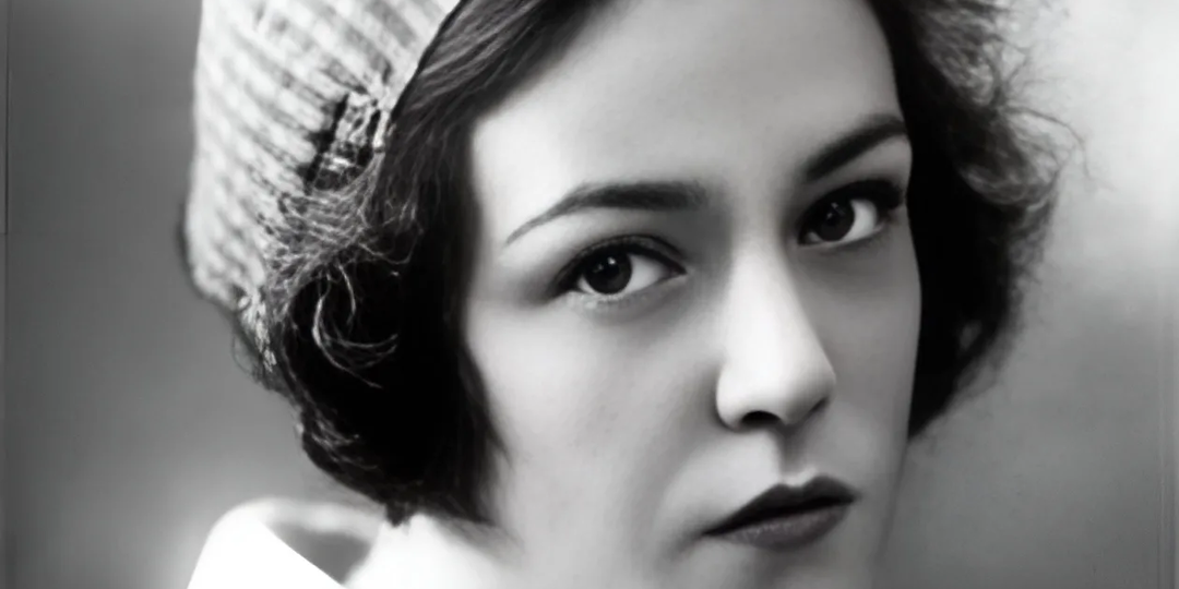 «Не отрекаются любя»: поэтесса, чьи строки стали голосом миллионов