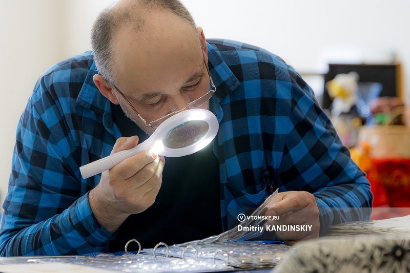 Редкие банкноты и старинные ордена: какие находки показали коллекционеры на слете в Томске?