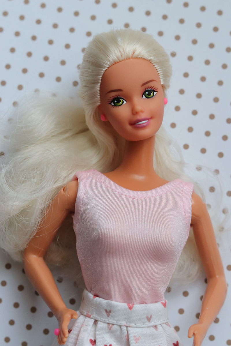 Barbie Paleontologist 