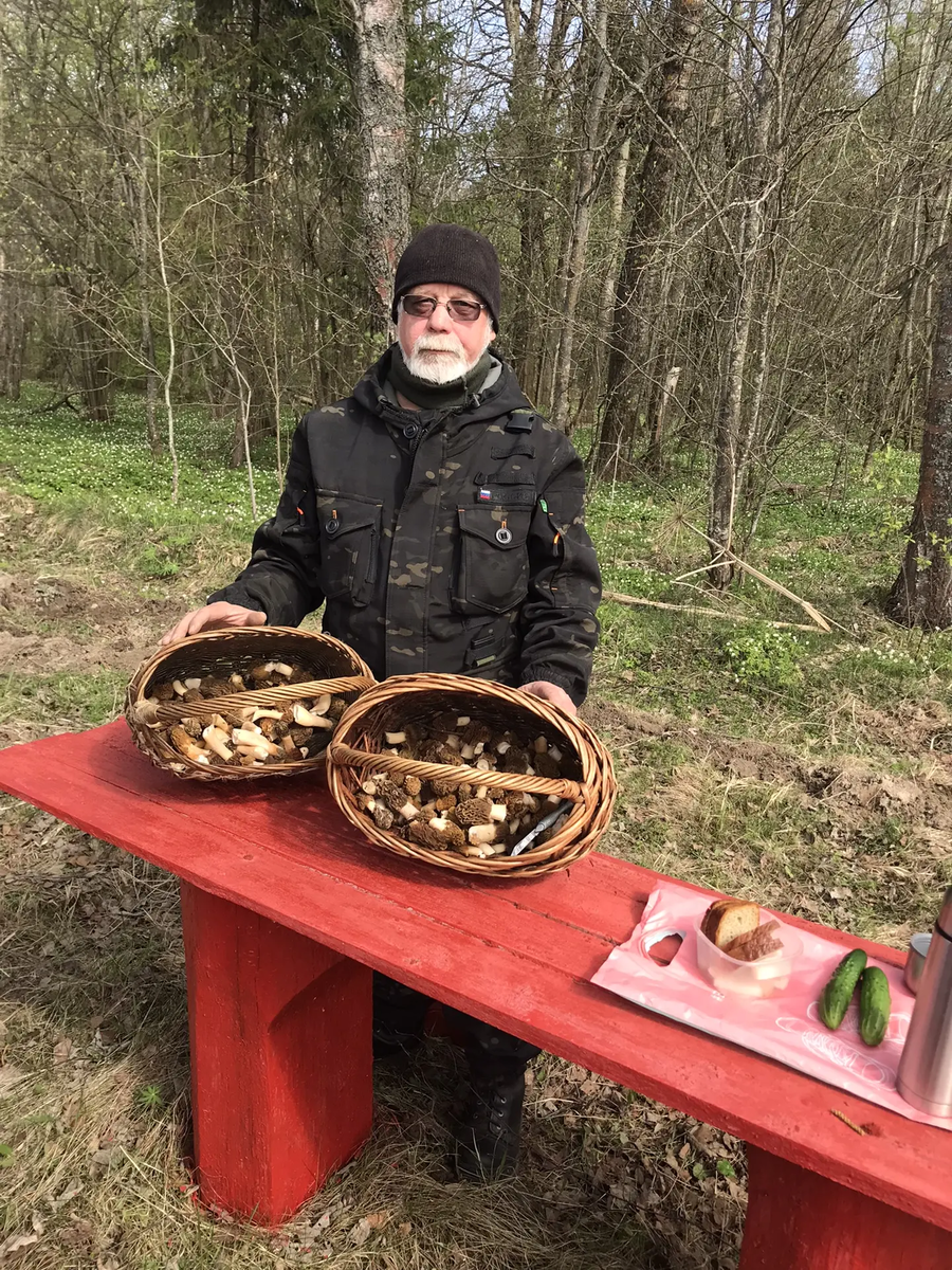 Сергей Заплаткин и сморчковые шапочки.