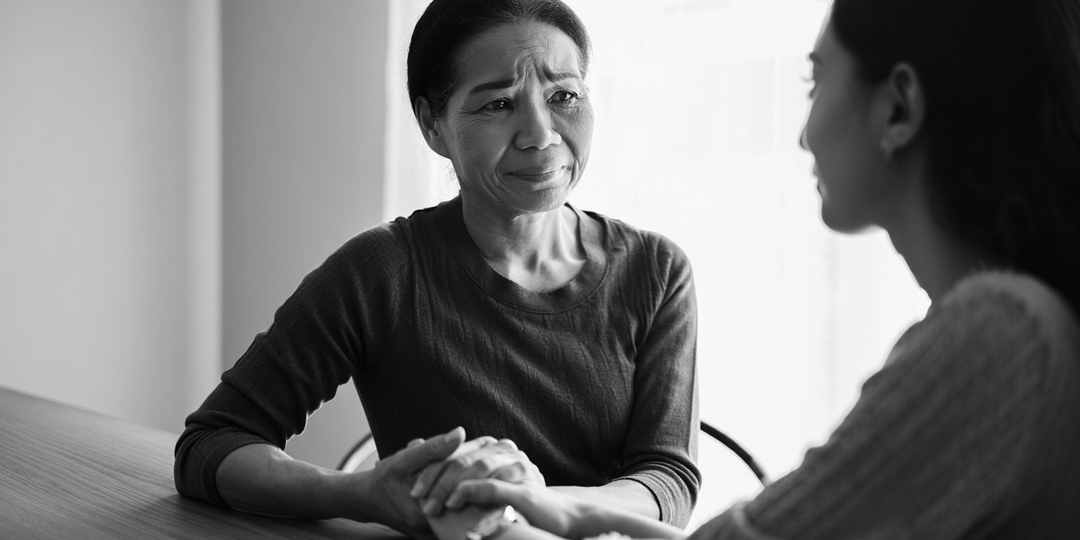 «Мам, я знаю про Галину» — призналась дочь, и мать вздохнула: «Я тоже знаю. Двадцать лет уже»