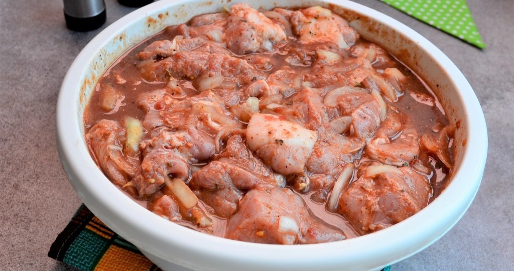 Шашлык надоел? 6 маринадов со всего мира, которые превращают обычное мясо в «как в ресторане» 🔥