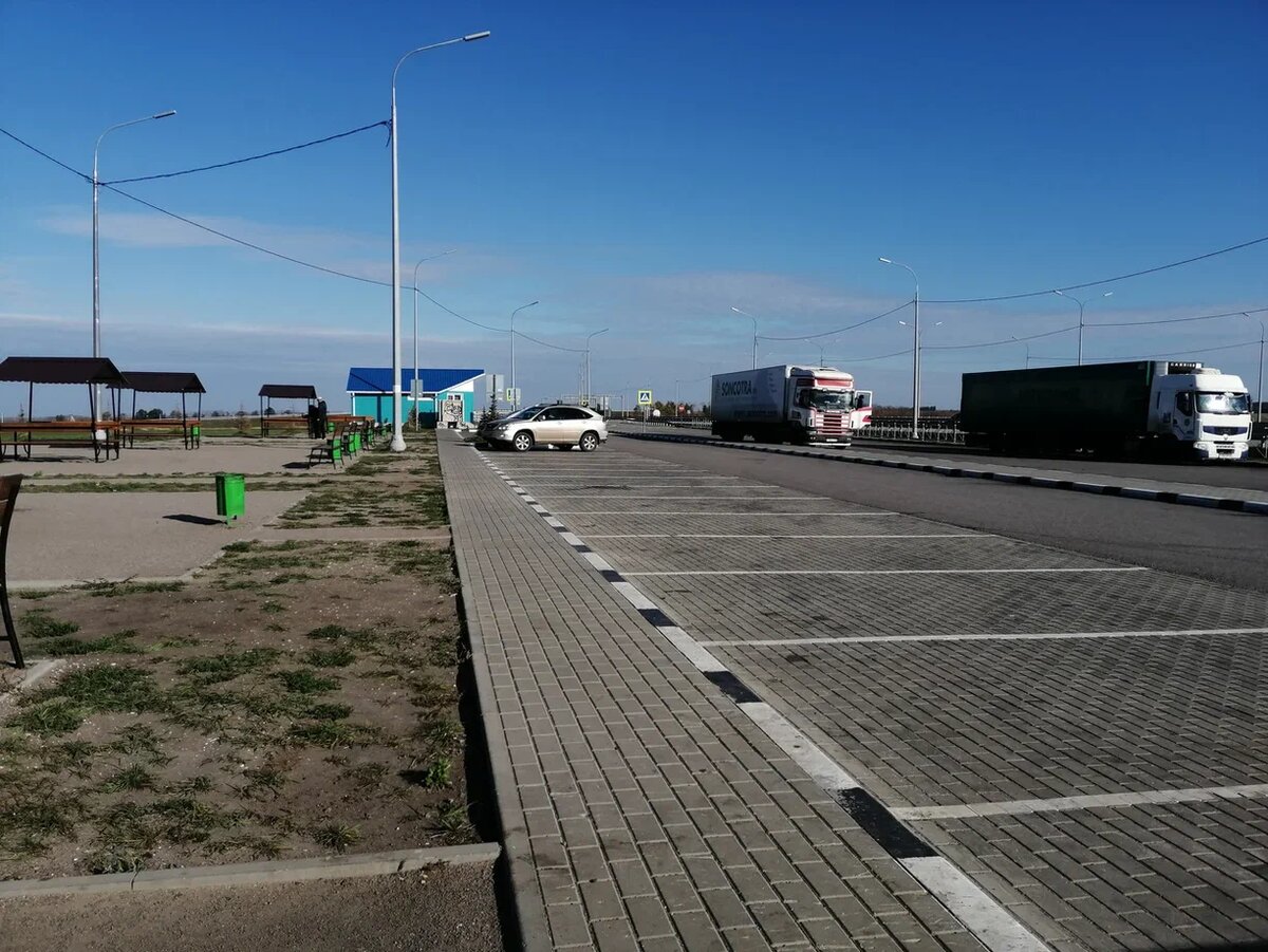 Место отдыха на трассе М4 ДОН. Фото Светы Давыдовой