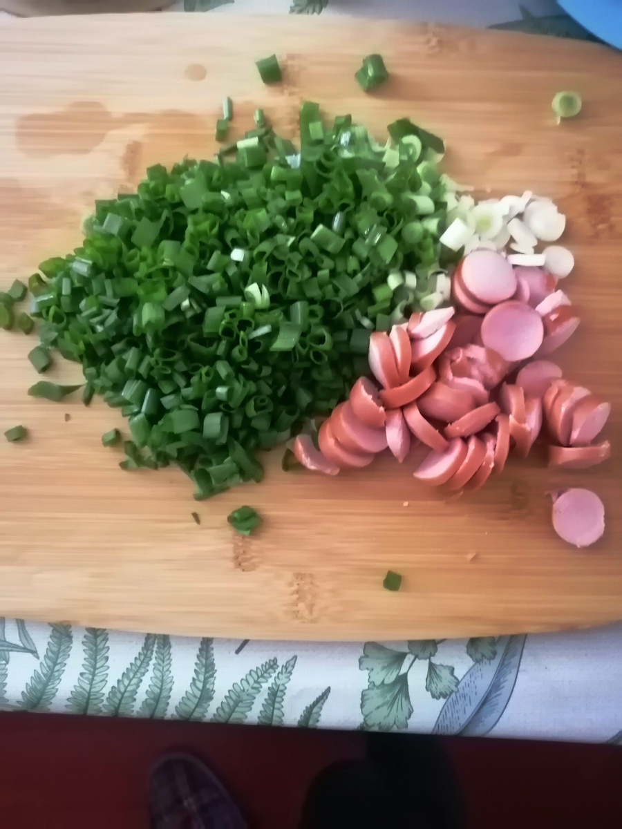 Все порезала.