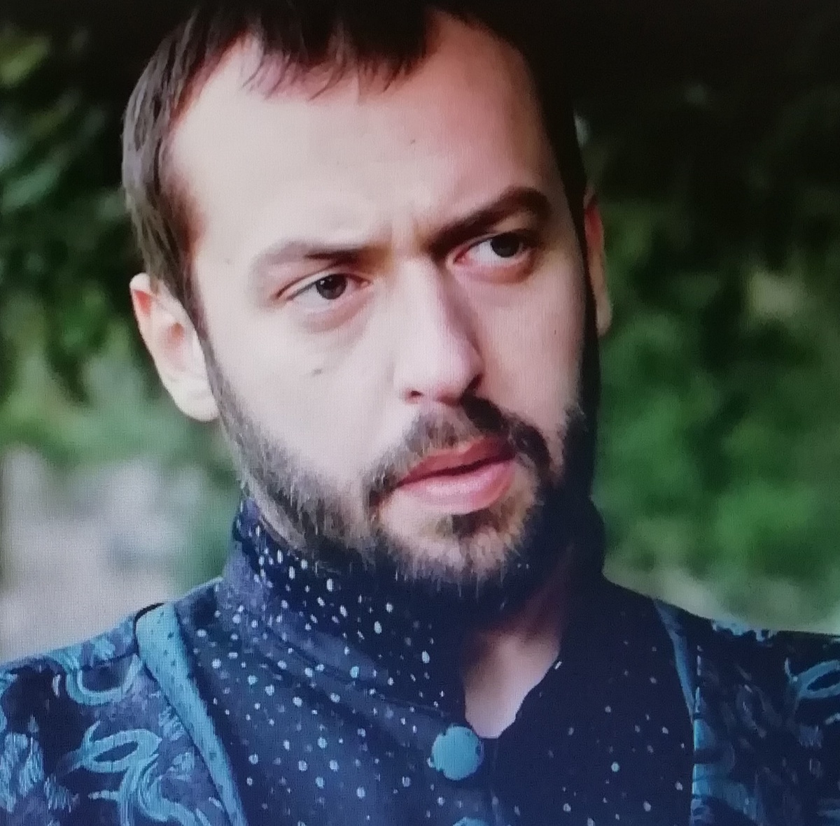 - Знаешь? – удивлённо посмотрел на него паша