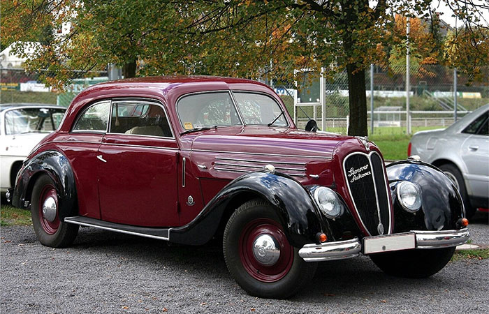 Два стекла вместо одного./ Фото: wikipedia.org