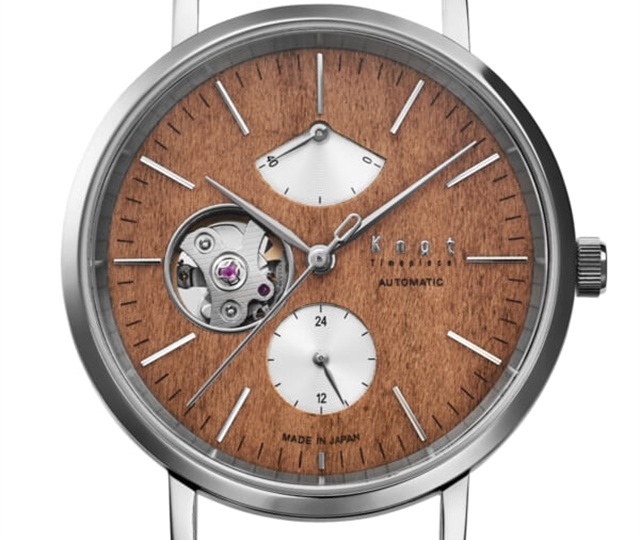 Maker's Watch Knot перевела в постоянную линейку часы WOOD DIAL с циферблатом из натуральной сакуры
