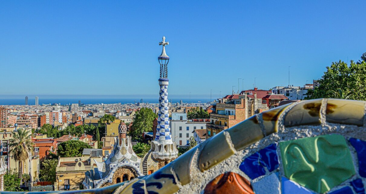 Испания. Park Guell. Вид на Барселону с площади Природы. Фото автора статьи