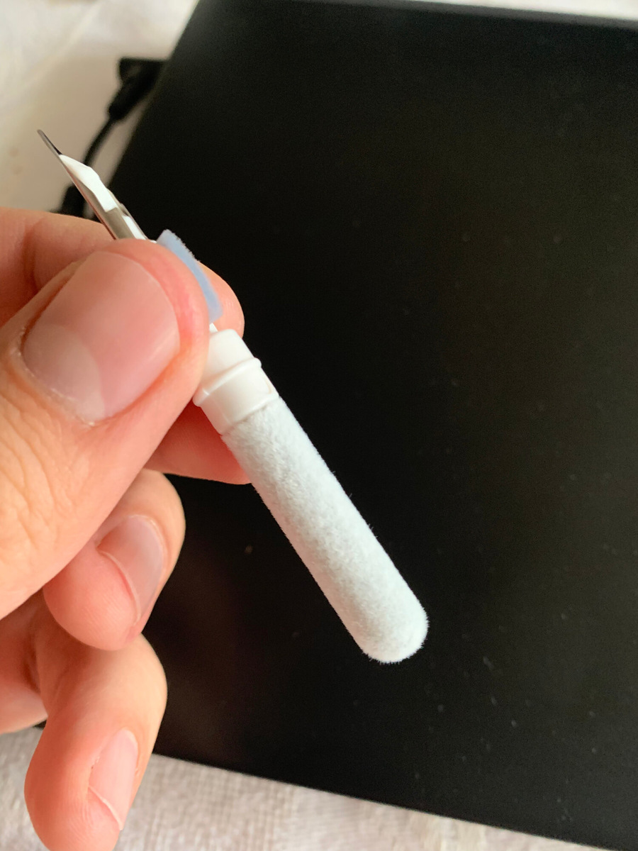 Щетка вживую.