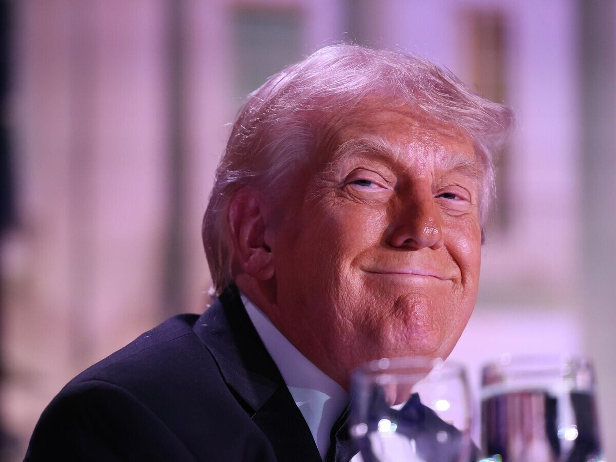    Дональд Трамп на мероприятии для корреспондентов пула Белого дома в Отеле Вашингтон Хилтон | © AP Photo / Tom Brenner