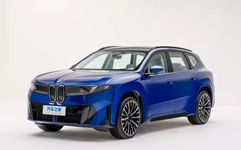 BMW iX3📷
