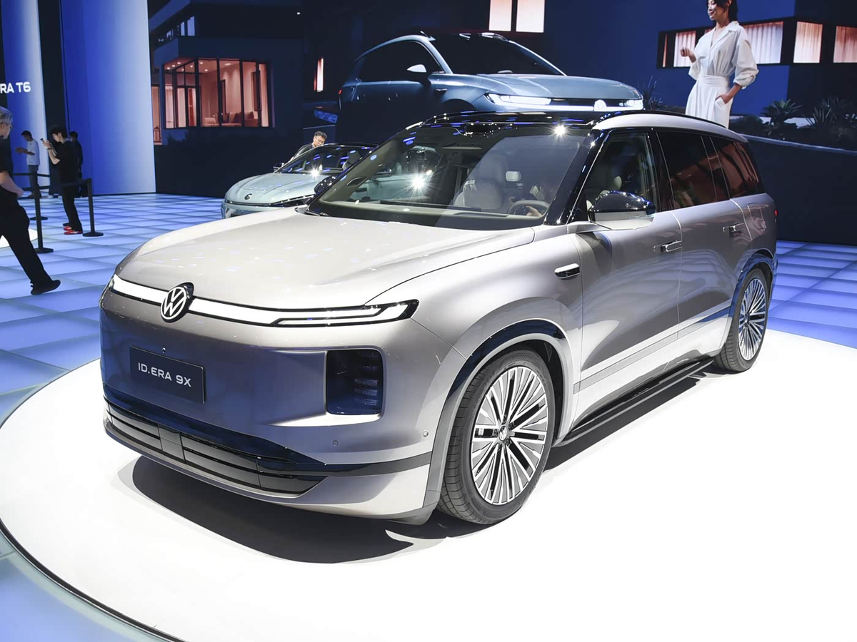 Volkswagen ID.ERA 9X