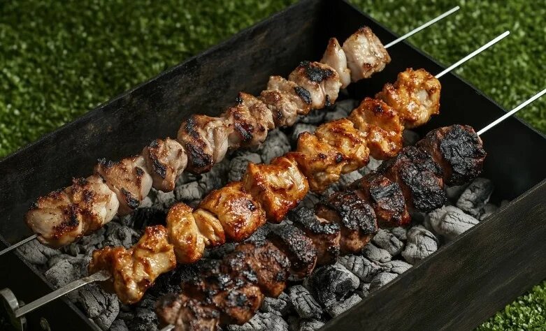 Гастроэнтеролог Кашух предупредила об отравлении шашлыками на майских праздниках