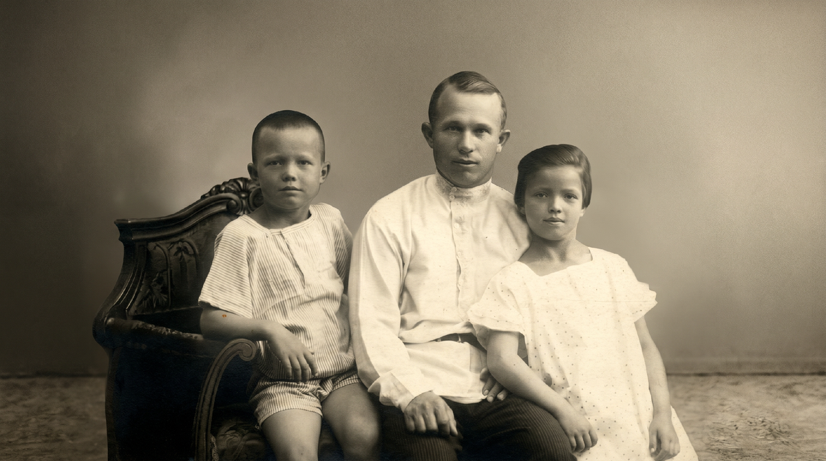 Леонид и Юлия - дети от первого брака Н.С. Хрущева