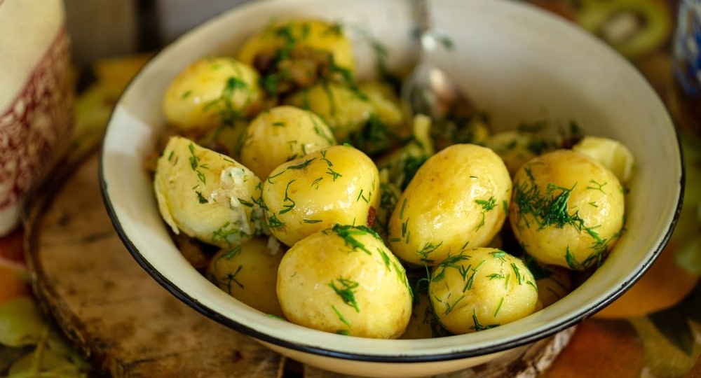 🥔 Помечаем в календаре: 26 апреля — Международный день варки картофеля