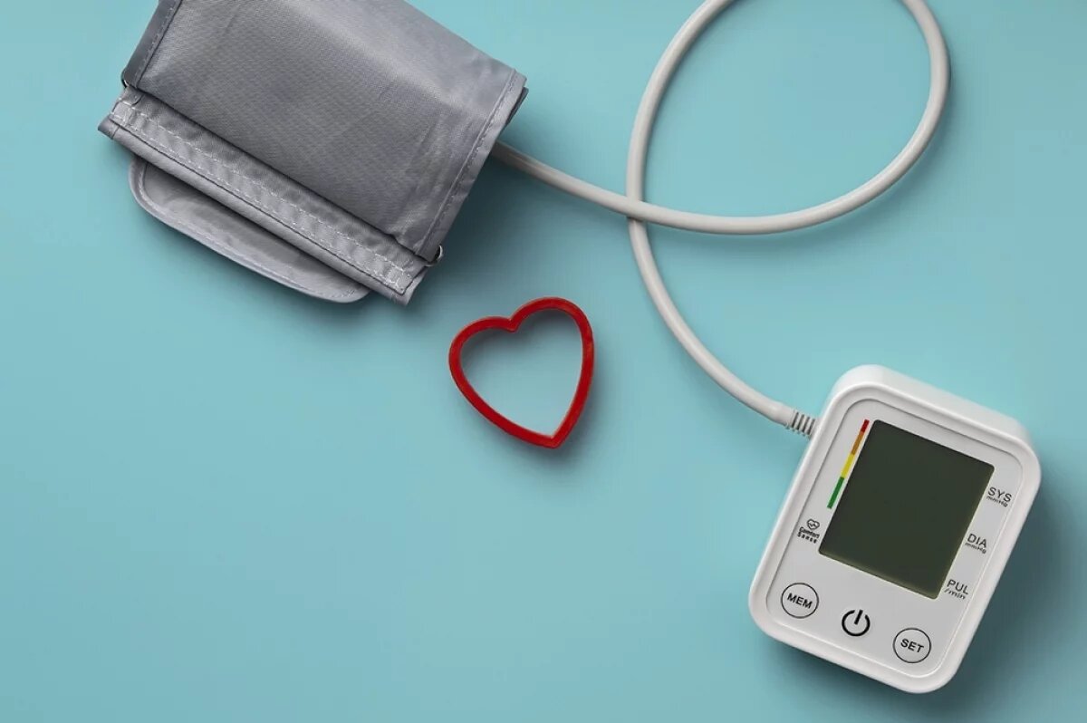    Названы симптомы высокого давления, которые легко пропустить