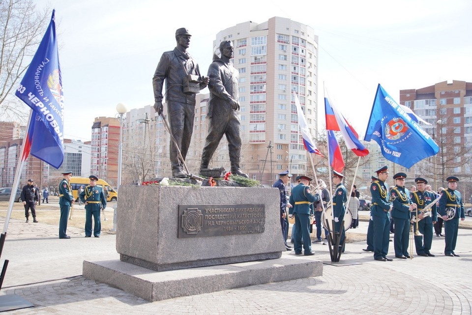    Красноярцы отдали дань уважения героям-чернобыльцам ИВАНОВА Диана