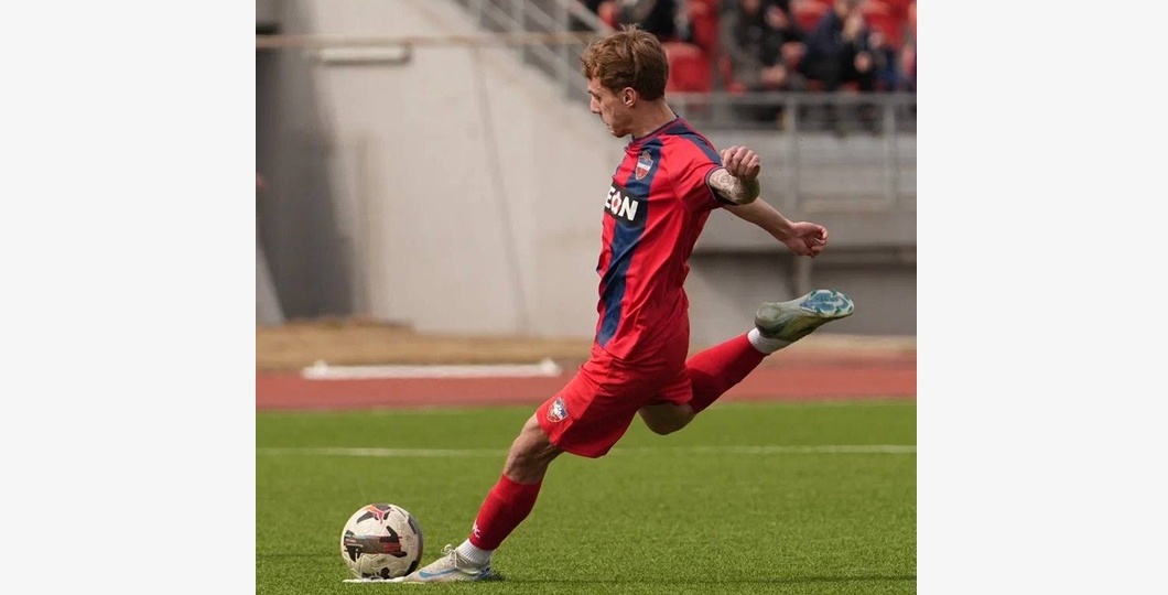 Футбольный «Енисей» выиграл четвёртый матч подряд