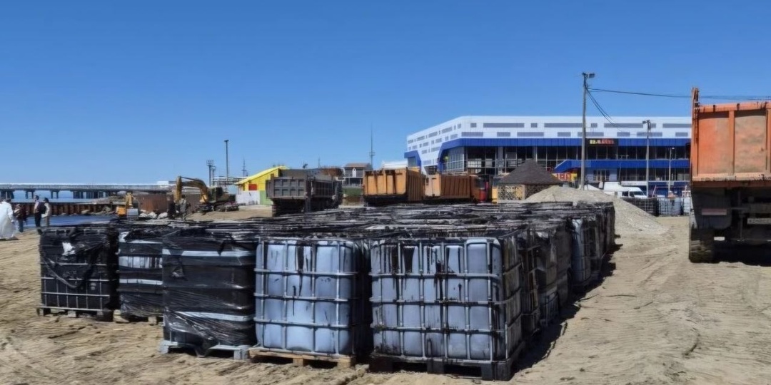 Более 2,5 тыс. кубометров загрязненного грунта убрано в Туапсе