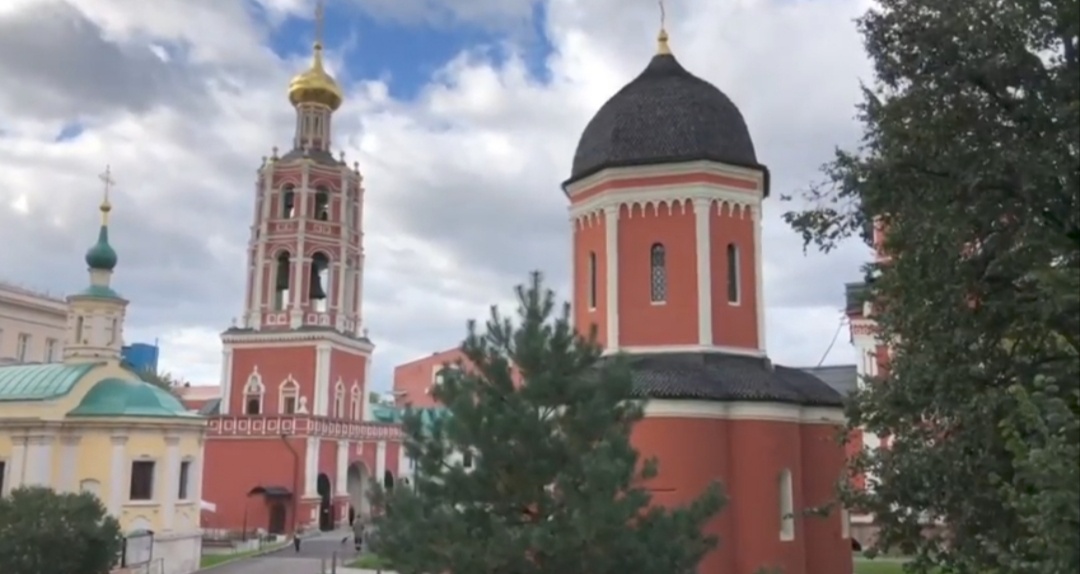 Высоко-Петровский монастырь. Фото автора 