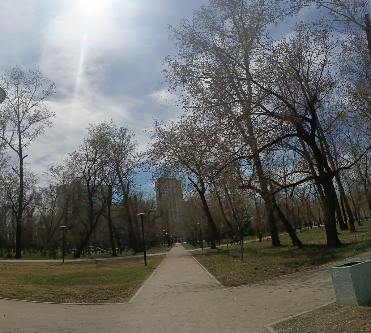 Где-то на просторах моего города. Фотография автора, апрель 2026 года. 