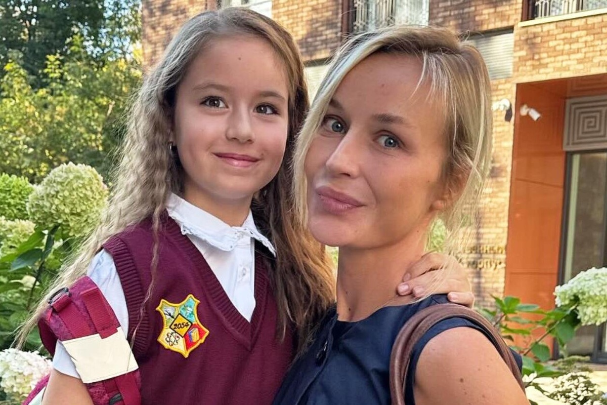     «Сегодня моей Мии исполнилось 9 лет! Она прошла экспресс-курс похудения»: Полина Гагарина показала видео с дочерью