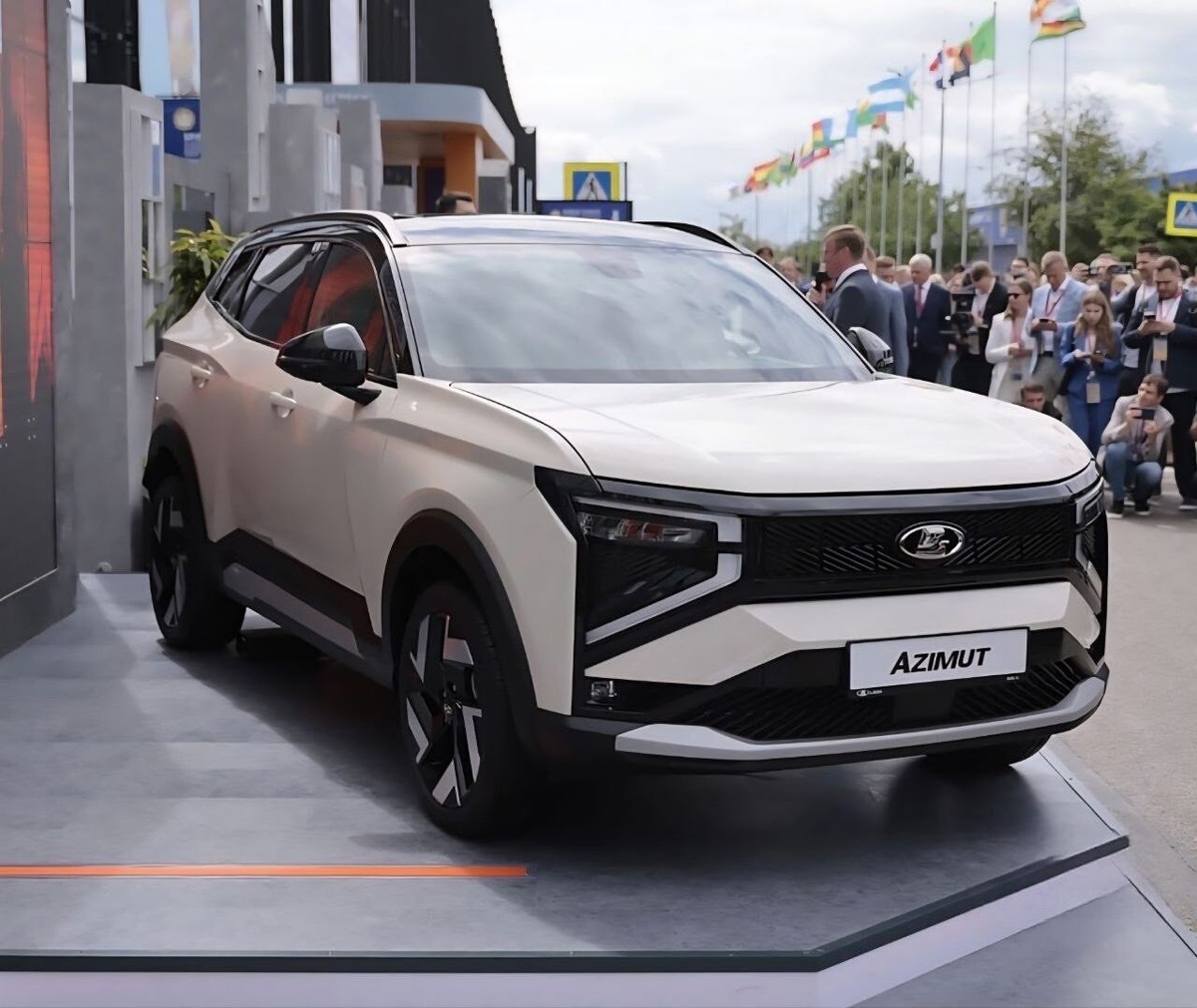 "Lada Azimut" на "ПМЭФ-2025". / Источник фото: Яндекс.Картинки