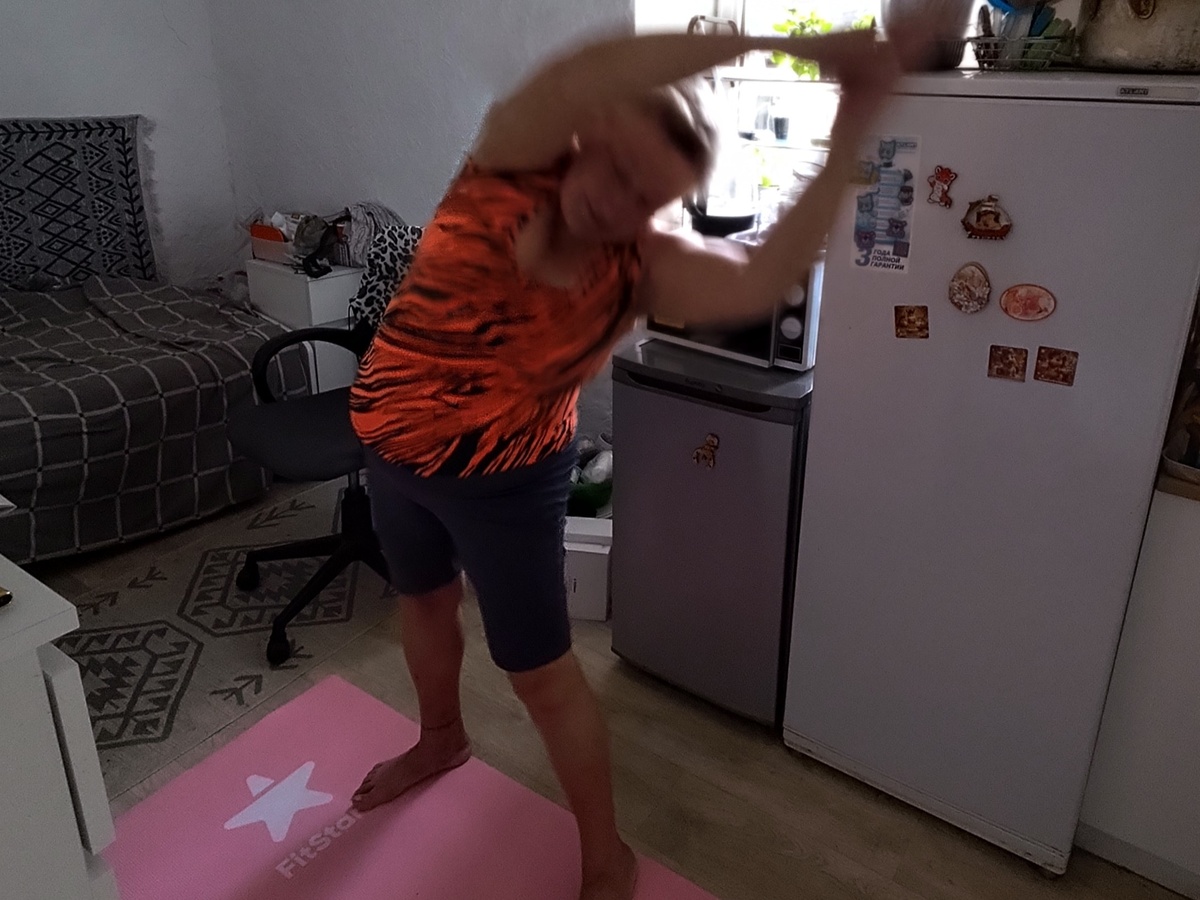 И туда, и сюда...