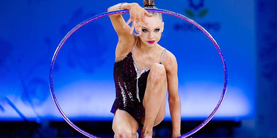 16-летняя гимнастка из Тюмени забрала все золото Кубка сильнейших. Хотя у Кононовой была сильная оппонентка