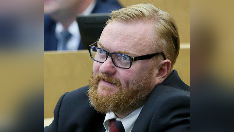 На премии «Шансон года» Милонова обматерил зритель