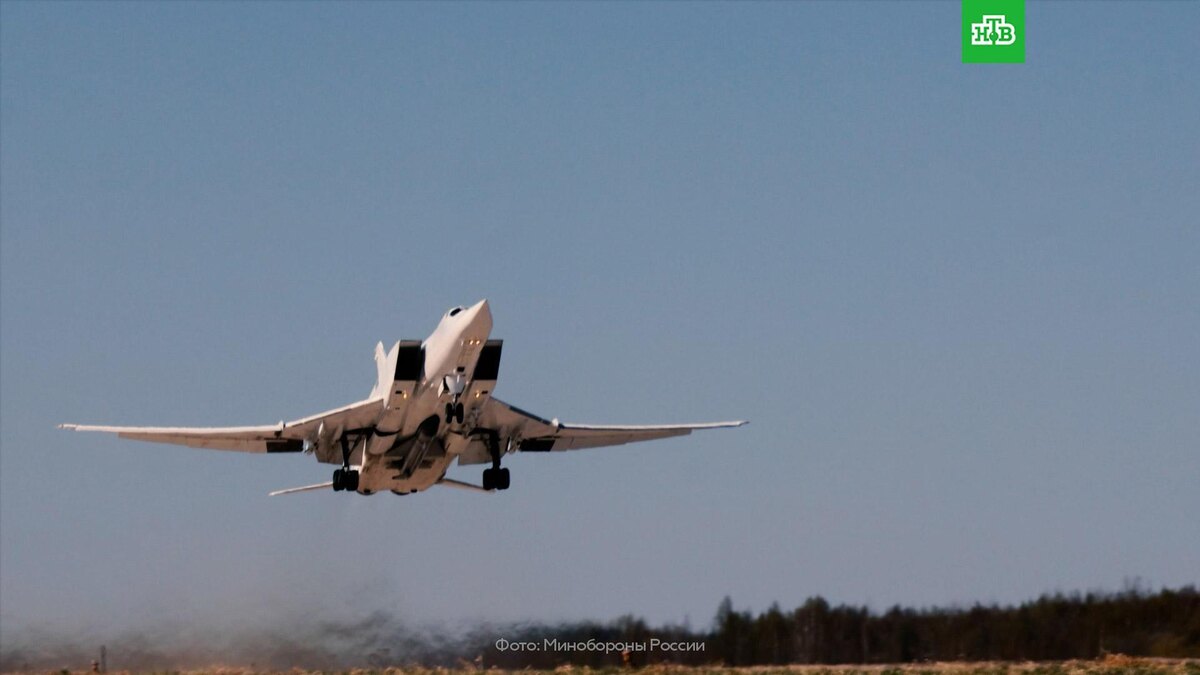    Российские бомбардировщики выполнили плановый полет над Балтийским морем