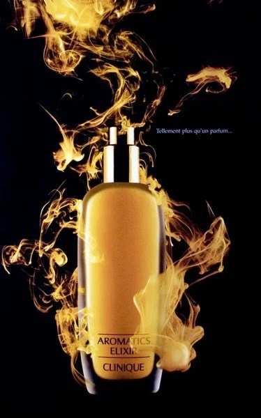 Aromatics Elixir любят носить осенью: его характер — это сочетание готической бальзамической розы с нотами аптечной ромашки, полевых цветов и лёгкой горечью завядших трав. Аромат с настроением — для прохладных дней и созерцательных минут.