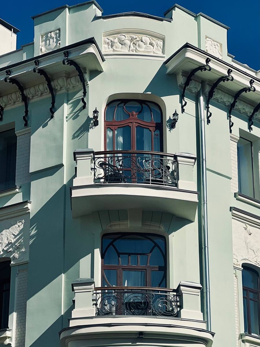 Доходный дом Бройдо (Столповского). Остоженка 20. 1902, Архитектор Н.Жерихов