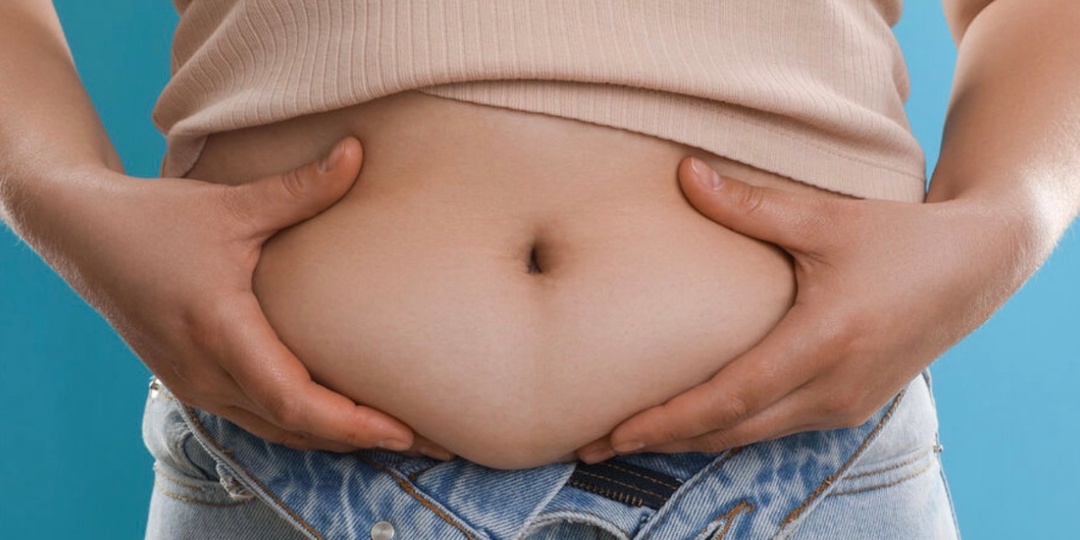 Почему качать пресс не уменьшает живот: объяснение российских врачей