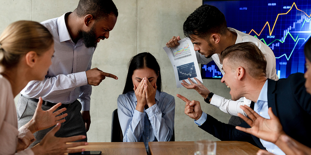 Что делать, если работодатель издевается над работником после его восстановления судом на работе?