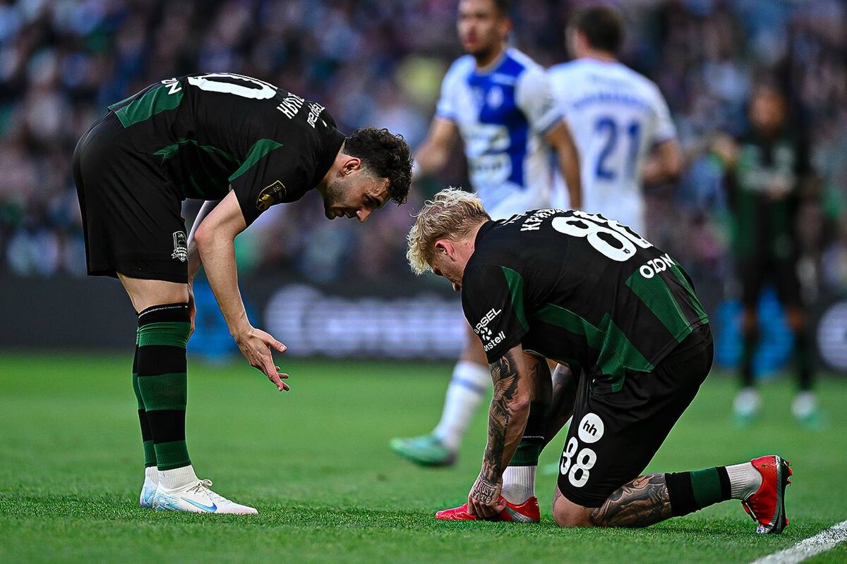 Эдуард Сперцян в матче с "Динамо" Мхчк не реализовал 11-метровый, но Никита Кривцов забил один из голов, что помогло "быкам" одерржать волевую победу 2:1. Фото: ФК "Краснодар". 