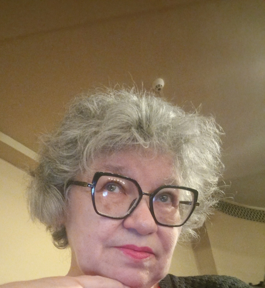 ( пришел строгий зритель))