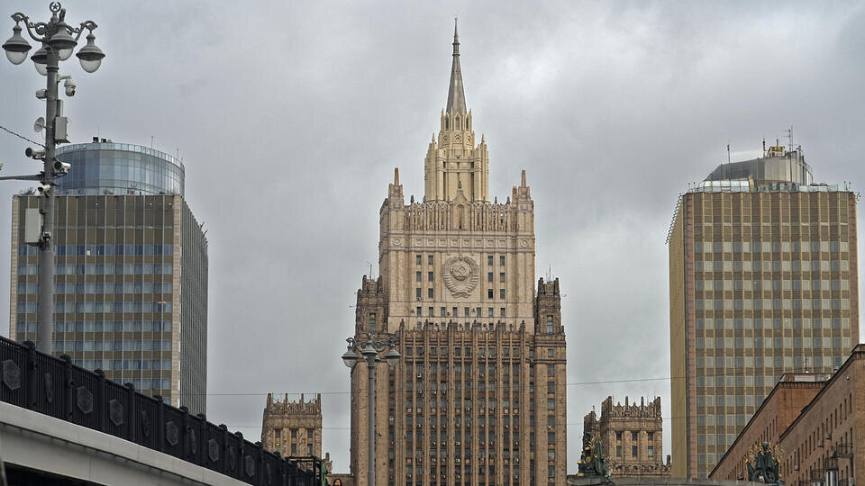     МИД: возможность сократить арсеналы "ядерной пятерки" минимальна ИЗВЕСТИЯ/Павел Волков