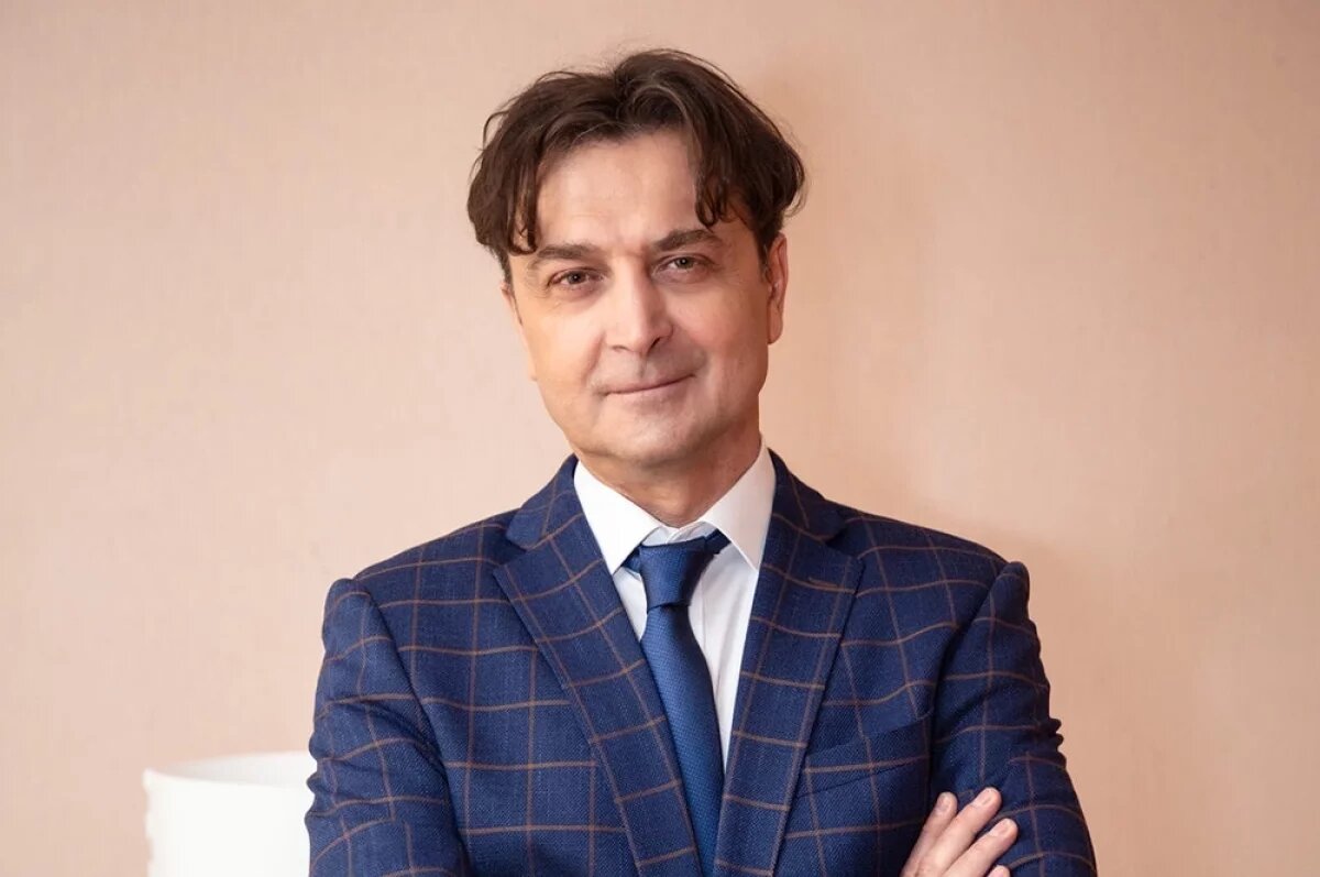    Александр Лазарев.